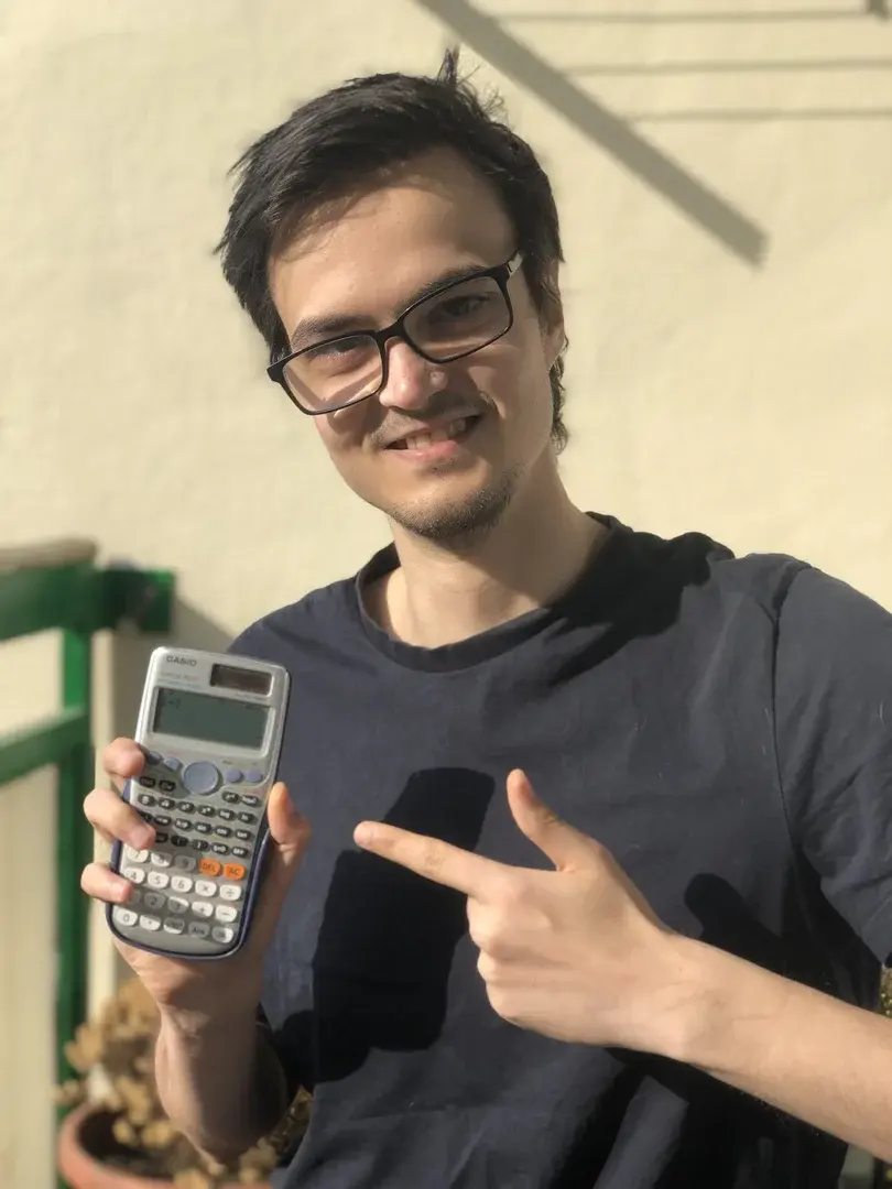 Novák Bence matek, kémia és fizika magántanár